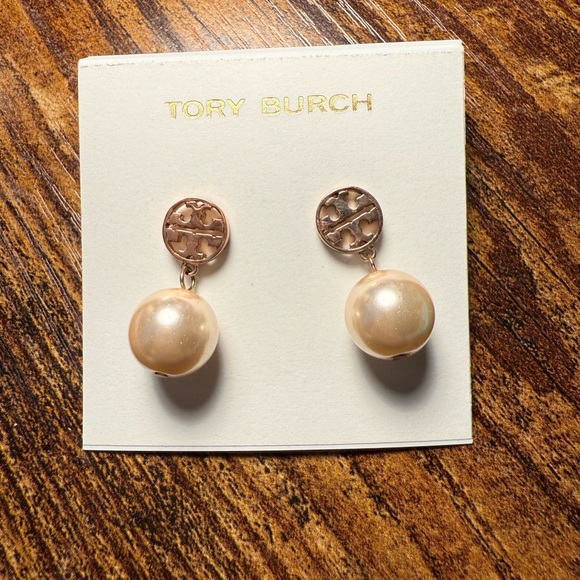 Tory Burch Jewelry - Tory Burch Rose Gold Pearl Drop Earrings